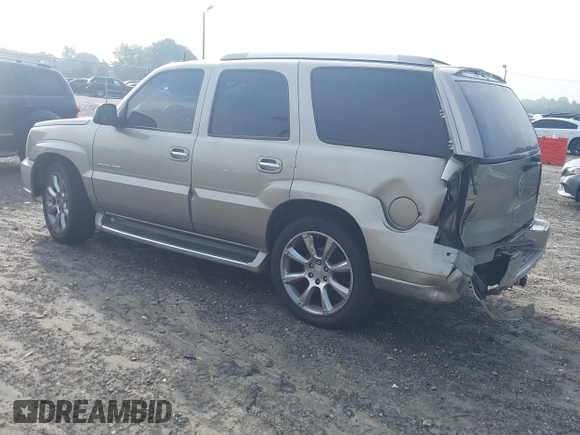 2002 Cadillac Escalade with VIN 1GYEC63T32R278020, listed as a IAAI auction lot 42482282 with 237,443 mi miles and . Bid and sale history available at DreamBid. Image 3.