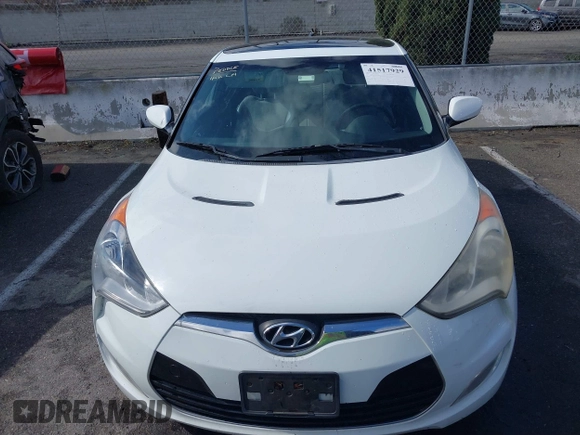 2012 Hyundai Veloster w/Gray Int с VIN KMHTC6ADXCU027658, выставлен на аукционе IAAI как лот 41517929 с пробегом 142 884 миль миль и . История ставок и продаж доступна на DreamBid. Изображение 6.