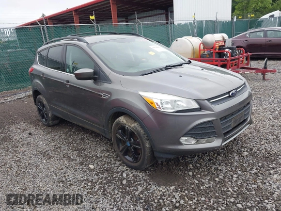 2013 Ford Escape SE z VIN 1FMCU9GX2DUA85071, wystawiony jako IAAI lot #42518686 z przebiegiem 159 157 mil mil oraz . Historia ofert i sprzedaży dostępna na DreamBid. Obrazek 1.