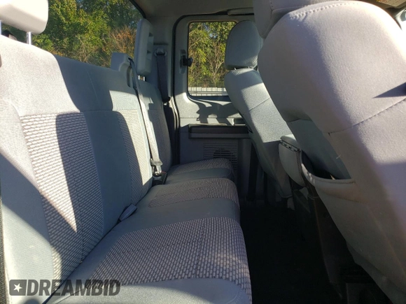 2016 Ford F-250 XLT z VIN 1FT7X2A68GEB91706, wystawiony jako Copart lot #77309374 z przebiegiem 34 576 mil mil oraz Szkoda całkowita • Salvage title. Historia ofert i sprzedaży dostępna na DreamBid. Obrazek 10.