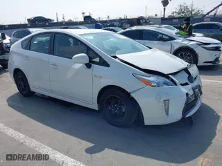 2013 Toyota Prius One with VIN JTDKN3DU9D1721720, listed as a IAAI auction lot 41882588 with 140,156 mi miles. Bid and sale history available at carsss.com. Image 1.