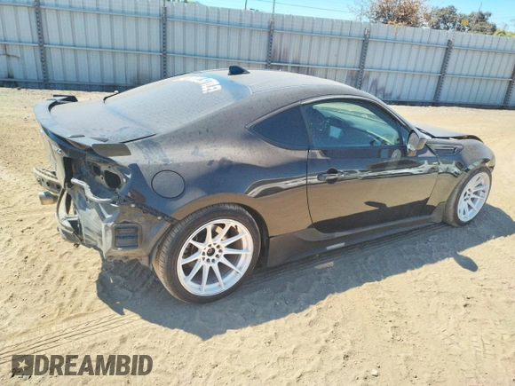 2018 Subaru BRZ Premium with VIN JF1ZCAB16J9602172, listed as a Copart auction lot 70496444 with 101,681 mi miles and Salvage Title. Bid and sale history available at carsss.com. Image 3.