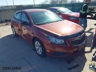 2013 Chevrolet Cruze LS with VIN 1G1PA5SH7D7147112, listed as a IAAI auction lot 41783962 with 95,045 mi miles. Bid and sale history available at carsss.com. Image 1.