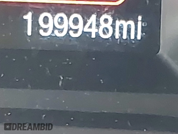 2017 Ford Police Interceptor Utility z VIN 1FM5K8AT8HGC25644, wystawiony jako IAAI lot #42223936 z przebiegiem 199 948 mil mil oraz . Historia ofert i sprzedaży dostępna na DreamBid. Obrazek 16.