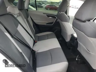 2019 Toyota RAV4 XLE with VIN 2T3W1RFVXKW043919, listed as a Copart auction lot 52998715 with 55,593 mi miles and Salvage Title. Bid and sale history available at carsss.com. Image 11.