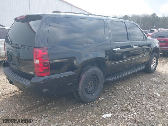 2007 Chevrolet Suburban LTZ with VIN 3GNFC16077G223650, listed as a IAAI auction lot 41510285 with 1 mi miles. Bid and sale history available at carsss.com. Image 4.