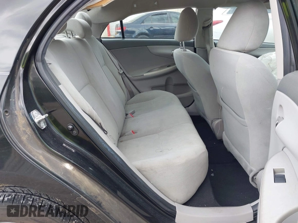 2010 Toyota Corolla z VIN 2T1BU4EE6AC360616, wystawiony jako IAAI lot #42243302 z przebiegiem 189 130 mil mil oraz . Historia ofert i sprzedaży dostępna na DreamBid. Obrazek 8.
