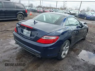 2014 Mercedes-Benz SLK 350 z VIN WDDPK5HA9EF065958, wystawiony jako IAAI lot #41474434 z przebiegiem 21 653 mil mil oraz . Historia ofert i sprzedaży dostępna na DreamBid. Obrazek 4.