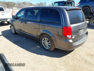 2020 Dodge Grand Caravan SE with VIN 2C4RDGBG3LR183953, listed as a IAAI auction lot 41671786 with 87,122 mi miles and . Bid and sale history available at DreamBid. Image 3.