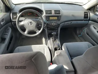 2004 Honda Accord LX z VIN 1HGCM56374A027018, wystawiony jako Copart lot #54768385 z przebiegiem 167 237 mil mil oraz Szkoda całkowita • Salvage title. Historia ofert i sprzedaży dostępna na DreamBid. Obrazek 8.