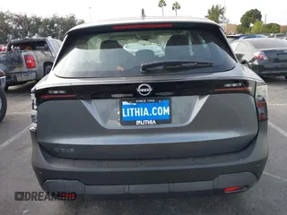 2025 Nissan Kicks S with VIN 3N8AP6BA7SL310908, listed as a IAAI auction lot 40967736 with 77 mi miles. Bid and sale history available at carsss.com. Image 16.