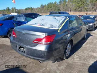 2008 Toyota Avalon XL with VIN 4T1BK36B18U303138, listed as a IAAI auction lot 41864330 with 208,932 mi miles and . Bid and sale history available at DreamBid. Image 4.