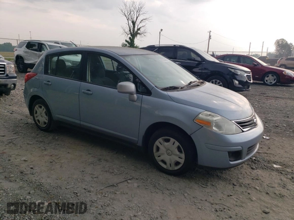 2011 Nissan Versa S с VIN 3N1BC1CP3BL506025, выставлен на аукционе Copart как лот 61054485 с пробегом 206 027 миль миль и Чистый • Clean title. История ставок и продаж доступна на DreamBid. Изображение 4.