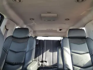 2015 Cadillac Escalade ESV Luxury z VIN 1GYS4SKJ9FR638468, wystawiony jako Copart lot #44035545 z przebiegiem 191 761 mil mil oraz Szkody całkowita. Historia ofert i sprzedaży dostępna na DreamBid. Obrazek 10.