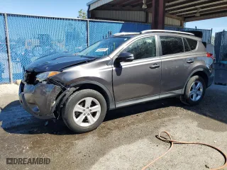 2013 Toyota RAV4 XLE with VIN JTMWFREV6D5012079, listed as a Copart auction lot 48249695 with 77,202 mi miles and Salvage Title. Bid and sale history available at carsss.com. Image 1.