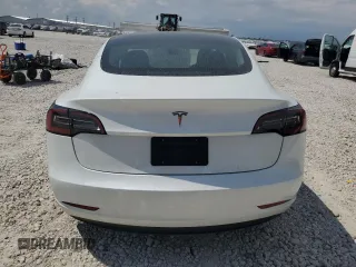 2023 Tesla Model 3 z VIN 5YJ3E1EA1PF608109, wystawiony jako Copart lot #72243744 z przebiegiem 10 165 mil mil oraz Szkoda całkowita • Salvage title. Historia ofert i sprzedaży dostępna na DreamBid. Obrazek 6.