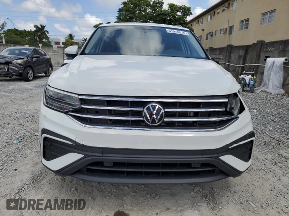 2022 Volkswagen Tiguan S with VIN 3VV1B7AX5NM143020, listed as a Copart auction lot 51576675 with Not provided miles and Non repairable. Bid and sale history available at DreamBid. Image 5.