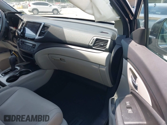 2018 Honda Pilot EX-L with VIN 5FNYF5H5XJB020788, listed as a IAAI auction lot 42034861 with 45,304 mi miles. Bid and sale history available at carsss.com. Image 5.