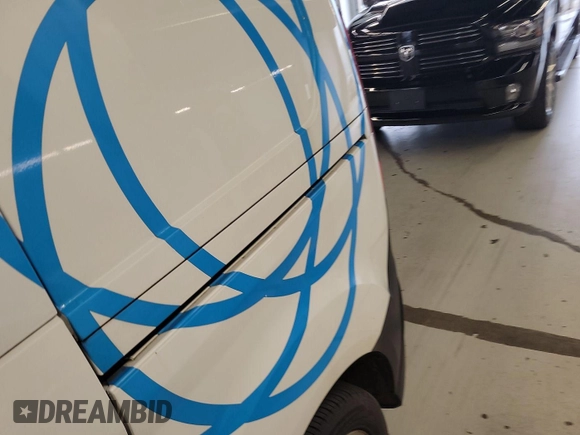 2020 Ford Transit Connect XL z VIN NM0LS7E20L1436126, wystawiony jako IAAI lot #42787587 z przebiegiem 142 842 mil mil oraz . Historia ofert i sprzedaży dostępna na DreamBid. Obrazek 39.