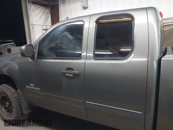2011 GMC Sierra 1500 SLE with VIN 1GTR2VE34BZ208379, listed as a IAAI auction lot 41980133 with 146,853 mi miles and . Bid and sale history available at DreamBid. Image 14.