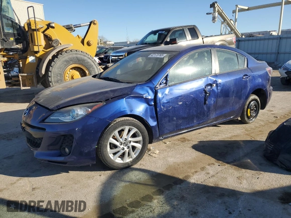 2013 Mazda 3 i Grand Touring with VIN JM1BL1W73D1724744, listed as a Copart auction lot 42173765 with 86,698 mi miles and Salvage Title. Bid and sale history available at carsss.com. Image 1.
