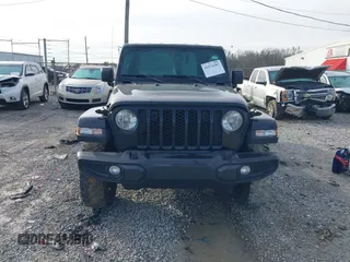 2023 Jeep Gladiator Sport S z VIN 1C6HJTAG7PL567903, wystawiony jako IAAI lot #41574387 z przebiegiem 49 378 mil mil oraz . Historia ofert i sprzedaży dostępna na DreamBid. Obrazek 12.