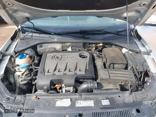 2012 Volkswagen Passat TDI SEL Premium with VIN 1VWCN7A31CC080506, listed as a IAAI auction lot 41792115 with 228,710 mi miles. Bid and sale history available at carsss.com. Image 10.
