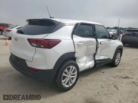 2021 Chevrolet TrailBlazer LS with VIN KL79MMS27MB033828, listed as a Copart auction lot 46075424 with 28,882 mi miles and . Bid and sale history available at DreamBid. Image 3.