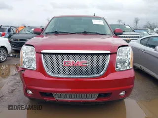 2013 GMC Yukon Denali with VIN 1GKS1EEFXDR314454, listed as a IAAI auction lot 41691051 with 141,612 mi miles. Bid and sale history available at carsss.com. Image 12.