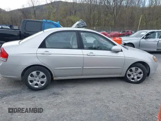 2009 Kia Spectra EX with VIN KNAFE221095622351, listed as a IAAI auction lot 41929653 with 178,034 mi miles. Bid and sale history available at carsss.com. Image 13.