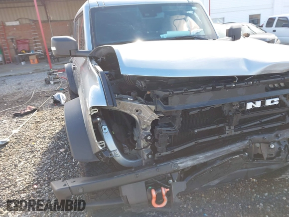 2022 Ford Bronco with VIN 1FMEE5DP5NLB85773, listed as a IAAI auction lot 41184225 with 22,597 mi miles. Bid and sale history available at carsss.com. Image 6.