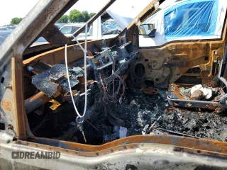 2008 Ford F-250 XL z VIN 1FTSX21R08EC09041, wystawiony jako Copart lot #61073675 z przebiegiem Nie podano mil oraz Szkoda całkowita • Salvage title. Historia ofert i sprzedaży dostępna na DreamBid. Obrazek 7.