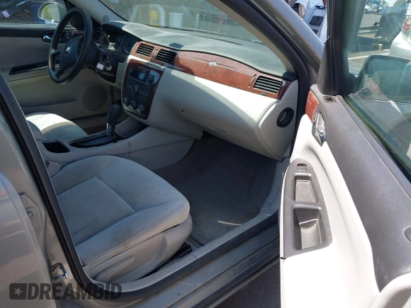 2007 Chevrolet Impala LS z VIN 2G1WB58N179170345, wystawiony jako IAAI lot #42381689 z przebiegiem 104 865 mil mil oraz . Historia ofert i sprzedaży dostępna na DreamBid. Obrazek 5.