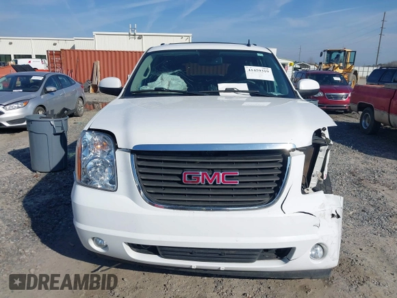 2014 GMC Yukon XL SLT with VIN 1GKS1KE09ER116590, listed as a IAAI auction lot 41459319 with 246,958 mi miles. Bid and sale history available at carsss.com. Image 12.
