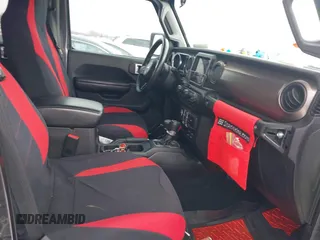 2018 Jeep Wrangler Unlimited Sport S z VIN 1C4HJXDG4JW228078, wystawiony jako IAAI lot #41381520 z przebiegiem 58 899 mil mil oraz . Historia ofert i sprzedaży dostępna na DreamBid. Obrazek 5.