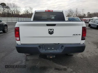2020 Ram 1500 Express z VIN 3C6RR7KG2LG205374, wystawiony jako Copart lot #86237764 z przebiegiem 25 739 mil mil oraz Nie do naprawy • Non repairable. Historia ofert i sprzedaży dostępna na DreamBid. Obrazek 6.