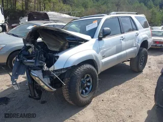2007 Toyota 4Runner SR5 with VIN JTEZU14R578076508, listed as a IAAI auction lot 41674924 with 285,068 mi miles. Bid and sale history available at carsss.com. Image 2.