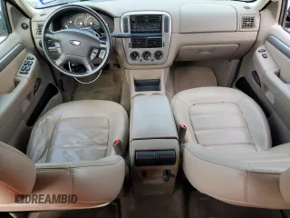 2003 Ford Explorer XLT z VIN 1FMZU63K83ZA83250, wystawiony jako Copart lot #48923675 z przebiegiem 78 797 mil mil oraz Szkoda całkowita • Salvage title. Historia ofert i sprzedaży dostępna na DreamBid. Obrazek 8.