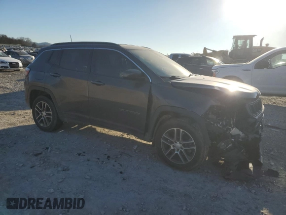 2020 Jeep Compass Altitude z VIN 3C4NJDBB6LT125469, wystawiony jako Copart lot #88016245 z przebiegiem 52 347 mil mil oraz Szkoda całkowita • Salvage title. Historia ofert i sprzedaży dostępna na DreamBid. Obrazek 4.