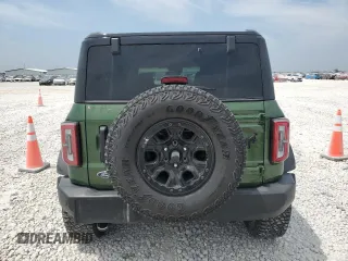 2024 Ford Bronco Wildtrak z VIN 1FMEE2BPXRLB03494, wystawiony jako Copart lot #53852225 z przebiegiem 5 166 mil mil oraz Szkoda całkowita • Salvage title. Historia ofert i sprzedaży dostępna na DreamBid. Obrazek 6.