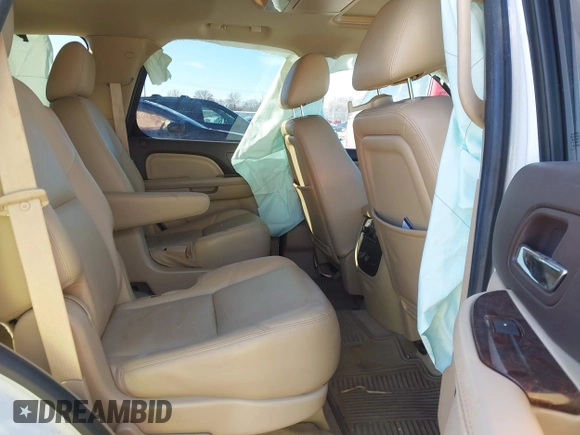 2014 GMC Yukon Denali with VIN 1GKS2EEF2ER111301, listed as a IAAI auction lot 41636112 with 185,956 mi miles. Bid and sale history available at carsss.com. Image 8.