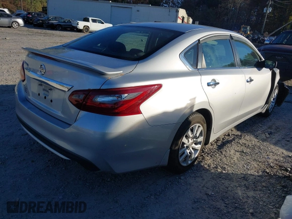 2018 Nissan Altima SR with VIN 1N4AL3AP8JC474583, listed as a IAAI auction lot 40923589 with 116,960 mi miles and . Bid and sale history available at DreamBid. Image 4.
