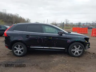 2014 Volvo XC60 R-Design Premier Plus with VIN YV4902DZ4E2554386, listed as a IAAI auction lot 42065061 with 92,865 mi miles and . Bid and sale history available at DreamBid. Image 14.