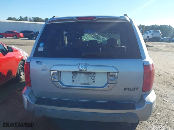 2004 Honda Pilot EX with VIN 2HKYF18464H512952, listed as a IAAI auction lot 41373720 with 306,406 mi miles. Bid and sale history available at carsss.com. Image 17.