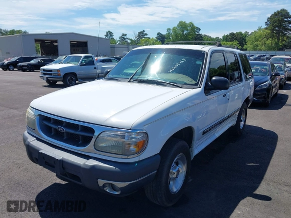 2000 Ford Explorer XLT z VIN 1FMZU63E3YUB34927, wystawiony jako IAAI lot #42208468 z przebiegiem 230 508 mil mil oraz . Historia ofert i sprzedaży dostępna na DreamBid. Obrazek 2.