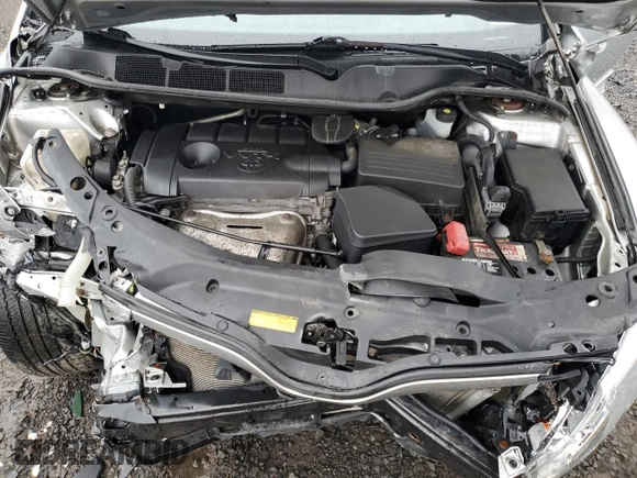 2015 Toyota Venza LE z VIN 4T3BA3BB8FU072719, wystawiony jako Copart lot #49866435 z przebiegiem 128 531 mil mil oraz Szkoda całkowita • Salvage title. Historia ofert i sprzedaży dostępna na DreamBid. Obrazek 14.