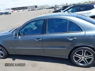 2007 Mercedes-Benz E-Class 3.5L with VIN WDBUF56X37B152420, listed as a IAAI auction lot 42072305 with 152,180 mi miles. Bid and sale history available at carsss.com. Image 14.