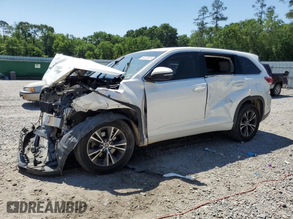 2018 Toyota Highlander LE z VIN 5TDZARFH0JS036985, wystawiony jako Copart lot #54472975 z przebiegiem 128 131 mil mil oraz Szkoda całkowita • Salvage title. Historia ofert i sprzedaży dostępna na DreamBid. Obrazek 1.