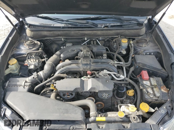 2013 Subaru Legacy Premium z VIN 4S3BMBC66D3033999, wystawiony jako Copart lot #58694655 z przebiegiem 183 385 mil mil oraz Czysty tytuł • Clean title. Historia ofert i sprzedaży dostępna na DreamBid. Obrazek 11.