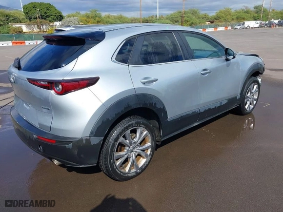 2021 Mazda CX-30 Select with VIN 3MVDMABLXMM221559, listed as a IAAI auction lot 41383201 with 31,736 mi miles. Bid and sale history available at carsss.com. Image 4.